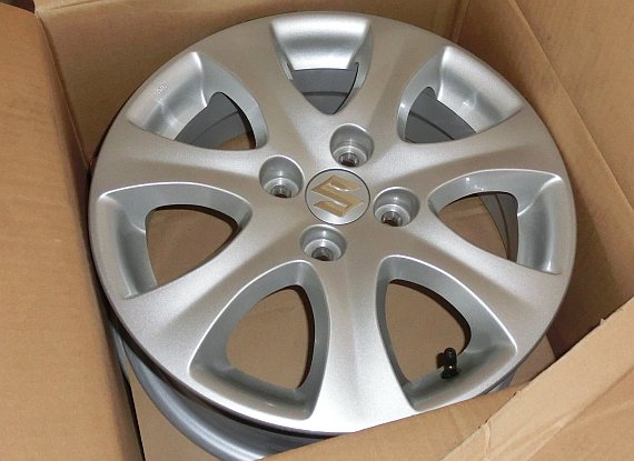 スズキ純正15インチホイール