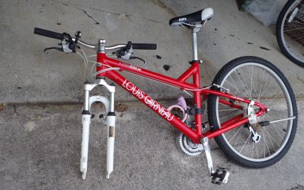 LGS-SIXのタイヤ交換 03