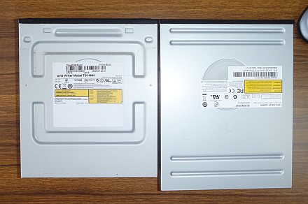 新旧光学ドライブの大きさ