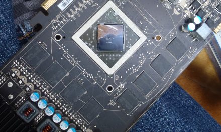 XFX HD585X-ZAFA メモリチップ