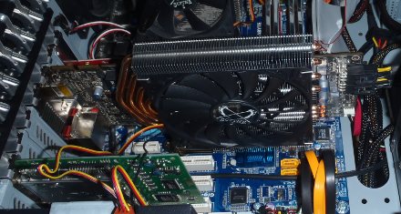 XFX HD585X-ZAFA（雪原２）改、取り付けた。