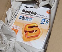 GIGABYTE GA-73PVM-S2H到着