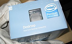Pentium Dual-Core E2200到着