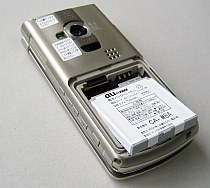 W61CA、microSDカード 3