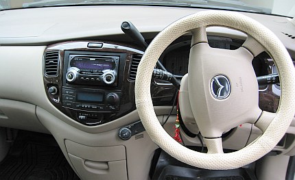 MPV、インパネ作業前 MPV、インパネ作業前