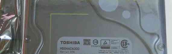東芝 MD04ACA300（3TB HDD）