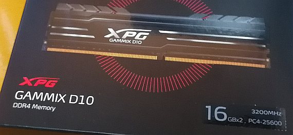 XPG GAMMIX D10 16GB*2(PC4-25600)