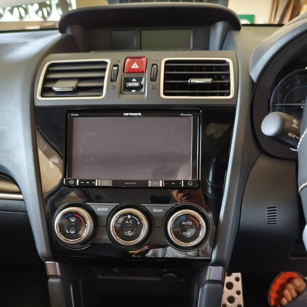 旧ナビ - PIONEER AVIC-RZ901